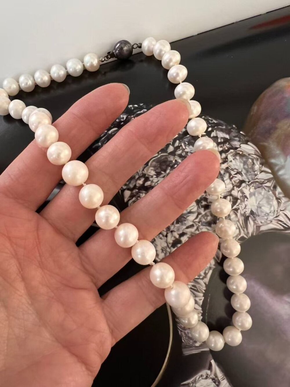 Vintage Genuine Iridescent Cultured Freshwater Pearl Necklace  8.5-9.5mm